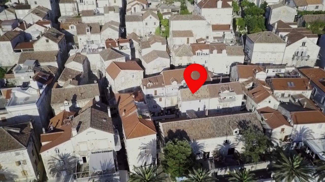 Street Garden Apartment Хвар Екстериор снимка
